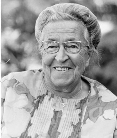 Corrie Ten Boom Quotes, Haarlem Netherlands, For His Glory, Corrie Ten Boom, Nonfiction Writing, Romance Writers, Influential Women, Paper Writing, Fiction Writing