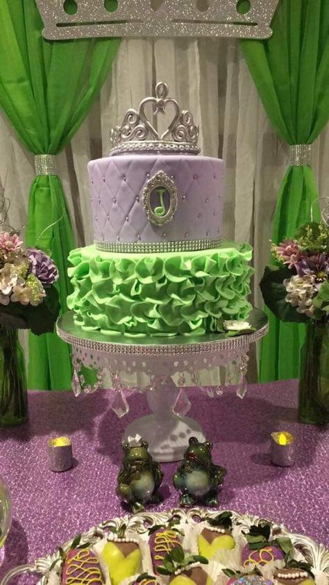 Princess And The Frog Baby Shower Cake, Princess And The Frog Sweet 16 Cake, Princess And The Frog Cake, Tiana Party, Princess And Frog, Princess Tiana Birthday Party, Tiana Birthday Party, Frog Baby Showers, Sweet Sixteen Cakes