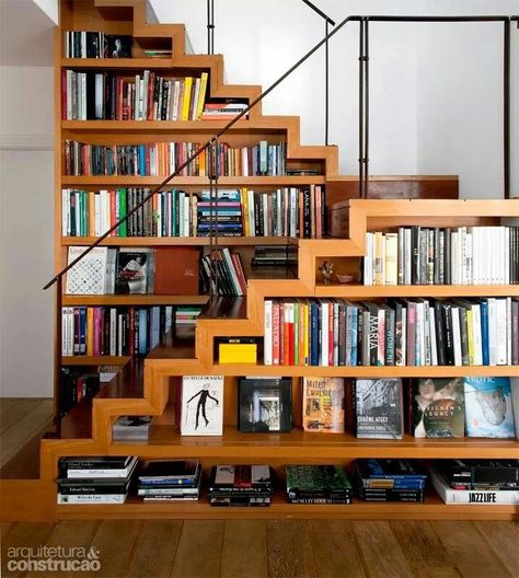 Bookshelfstairs Book Staircase, Staircase Bookshelf, Stair Bookshelf, Home Library Design Ideas, Space Saving Staircase, Stair Shelves, Fireplace Bookshelves, Garden Globes, Home Library Design