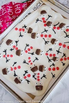 Snowman Bark, Xmas Treats, Melted Snowman, Candy Recipe, Candy Recipes Homemade, Christmas Candy Recipes, Xmas Cookies, Christmas Sweets, Xmas Food