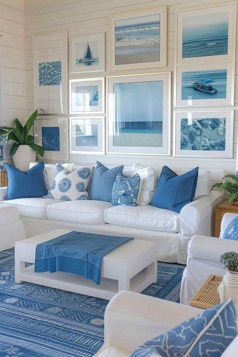 Light Blue Lounge Room Decor, Blue Beach Living Room, Beachy Boho Living Room, Small Coastal Living Room, Mint Green Room, Green Room Design, Blue Living Room Ideas, Light Blue Living Room, Ocean Living