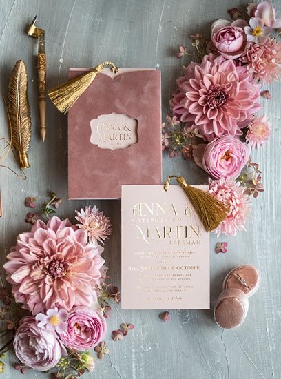 wedding invitations Wedding Invitations Gold Foil, Velvet Wedding Invitations, Wedding Invitations Uk, Velvet Wedding, Gold Foil Wedding Invitations, Dusty Rose Wedding, Arab Wedding, Gold Foil Wedding, Foil Wedding Invitations