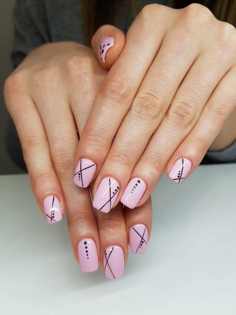 Line Art Nails Simple, Straight Line Nail Designs, Short Nail Line Designs, Lines And Dots Nail Art, Straight Line Nail Art, Nail Line Designs, Nails Court, Line Work Nails, Nail Designs With Lines