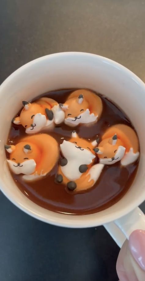 Cute Animal Marshmallows, Cute Animal Desserts, Animal Marshmallows, Meringue Animals, Marshmallow Animals, Cute Meringue, Cute Animal Food, Shaped Marshmallows, Stuff Chicken