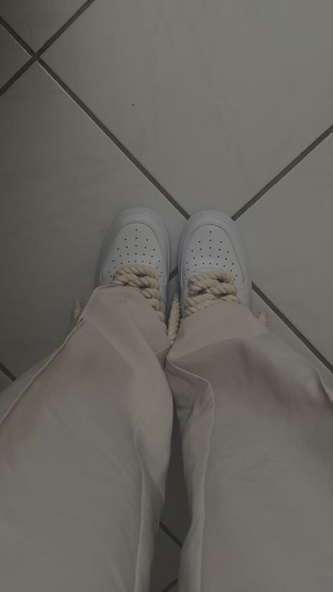 airforce with rope laces Rope Lace Airforce 1, Af1 Outfit, Minimal Streetwear, Lace Outfit, Outfits Black, Fake Story, Iphone, Lace, White