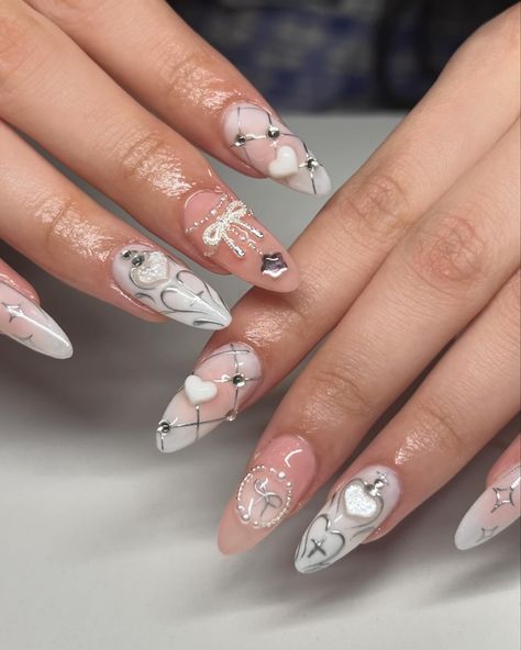 Short Nails Clear, Almond Short Nails, French Tip White, French Tips Nails, Nails Clear, Pink French Tip, Bow Nails, Ballet Nails, Swan Princess