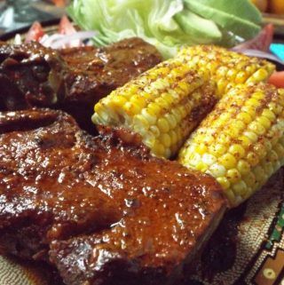 Costillas Al Achiote (Pork Ribs in Achiote) - La Piña en la Cocina Mexican Pork Ribs, Mexican Pork Recipes, Pork Short Ribs, Annatto Seeds, Bbq Pork Recipes, Mexican Pork, Recipe Pork, Short Ribs Recipe, Ribs Recipe