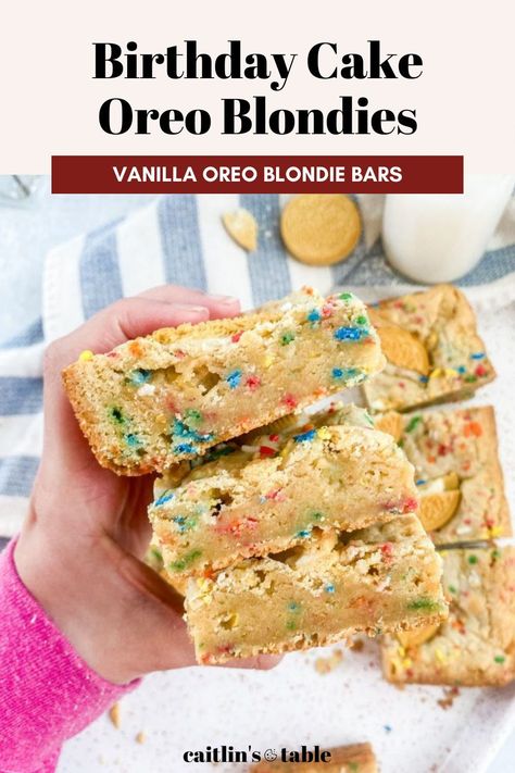 These vanilla Oreo blondies make easy and fun birthday dessert ideas that are not cake! If you've never had blondies before, they're similar to cookies but thicker and more chewy, and these birthday cake oreo blondies don't disappoint. Each bite is filled with white chocolate chips, sprinkles and golden oreo chunks, so click the link for the recipe and enjoy! Birthday Dessert Ideas, Oreo Blondies, Birthday Cake Oreo, Best Blondies Recipe, Blondie Bars, Vanilla Oreo, Easy Homemade Cookies, Blondie Recipe, Cake Oreo