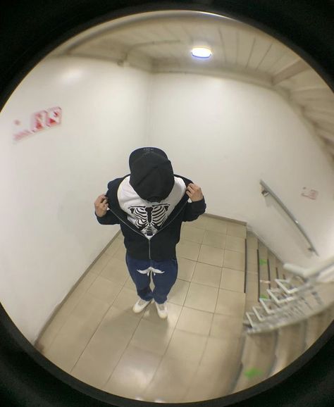 Eboy Pfp, Edgars Haircut, Hard Photo, Estilo Cholo, Swag Pics, Fisheye Lens, Eye Lens, Y2k Men, Fish Eye