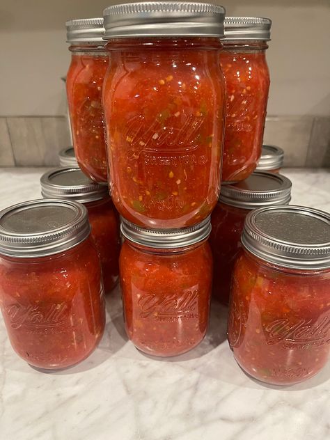 HOW TO CAN SALSA Pineapple Jalapeno Jelly, How To Can Salsa, Squash Relish, Can Salsa, Jalapeno Jelly, Canning Salsa, Light Necklace, Southern Kitchens, Salt And Light