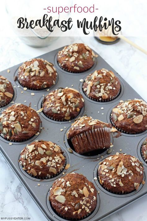 Healthy breakfast muffins packed with superfood ingredients such as manuka honey, chia seeds and flaxseed. Superfood Muffins, Flaxseed Recipes, Healthy Bakes, Breakfast Ideas Healthy, Superfood Breakfast, Healthy Breakfast Muffins, Superfood Recipes, Easy Meals For Kids, Super Food