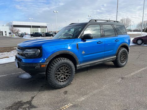 Ford Bronco Sport Lifted, Lifted Bronco Sport, Bronco Sport Lifted, Ford Bronco Sport Accessories, Pub Outfit Night, Bronco Sport Accessories, Pub Outfit Night Casual, Pub Outfit, Ford Ranger Lifted