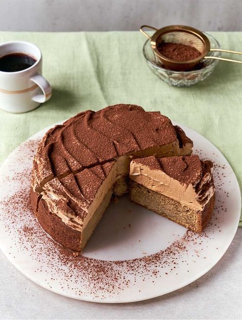 Nadiya Hussain’s Coffee Cake with Dalgona Coffee Cream Nadiya Hussain Recipes, Nadiya Hussain, Cake Mixture, Chocolate Cakes, Coffee Cake Recipes, Coffee Cream, Cake Servings, Easy Cake, Coffee Recipes