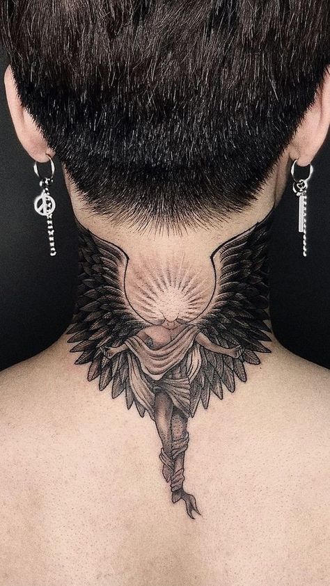 Back Of Neck Tattoo Men, Hals Tattoo Mann, Chaos Tattoo, Full Neck Tattoos, Nape Tattoo, Throat Tattoo, Back Of Neck Tattoo, Neck Tattoos Women, Muster Tattoos