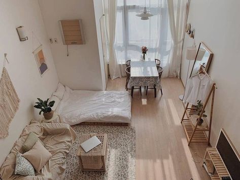 Korean Bedroom Ideas, Studio Apartment Living, Deco Studio, Small Room Design, Minimalist Room, Studio Apartment Decorating, Room Design Bedroom, Small Room Bedroom, Room Inspiration Bedroom