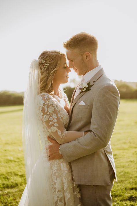 Blonde Groom Suit, Blonde Groom, Beige Suits Wedding, Wedding Ethereal, Fern Wedding, Beige Blond, Wedding Suits Groom, Southern California Wedding, Grass Field