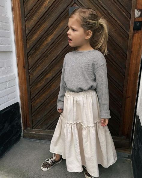 Kids Long Skirts, Georgia Style, Skirt Ootd, Parker Outfit, Daughter Fashion, Outfit Modest, Mother Daughter Fashion, Fit Skirt, Rib Top