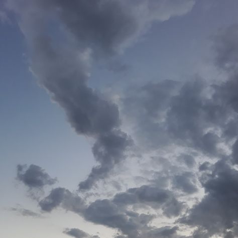 Ugly Sky Pics, Sky Ashestic, Cloud Core, Photo Ciel, Sky Aesthetic Realistic, Dreamy Sky, Insane Sky Photos, Cotton Clouds, Cloud Pictures Sky Real