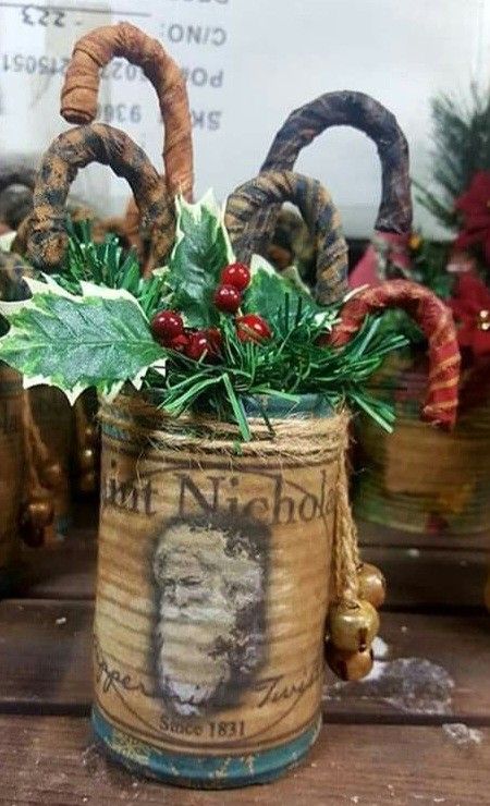 Prim Candy Canes, Diy Candy Canes, Primitive Candy Canes, Primitive Christmas Crafts, Primitive Country Christmas, Primitive Christmas Decorating, Vintage Christmas Crafts, Christmas Crafts To Make, Country Christmas Decorations