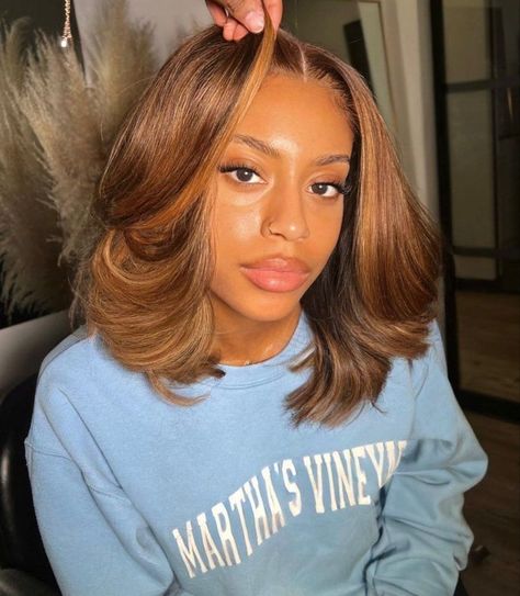 Honey Brown Hair Color 17 Ideas for Black Women: Embrace Your Natural Beauty - women-club.online Pixy Cut, Hair Curtains, Longer Bob, Curtains Bangs, Honey Brown Hair Color, Hairstyles Brown, Haircut Brunette, Haircut Balayage, Haircut Pixie