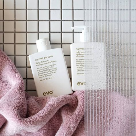 @VeilOfGrace posted to Instagram: the perfect shower companion for everyday people 🚿  #scvhair #scvsalon #scvhairstylist #santaclarita #veilofgrace #vogbabe #evohair #evosalon #evohairsalon  #hair #salon #hairsalon #salonlife #hairstylist #beautysalon #haircolor #hairstyle #haircare #hairdo #hairporn #hairproducts #naturalhaircare #healthy_hair_journey #hairideas #hairofinstagram #hairlove #hairproduct #myhaircrush Evo Hair, Sulphate Free Shampoo, Punky Color, Root Cover Up, Hand Moisturizer, Hair Crimper, Detangler Spray, Everyday People, Normal Person