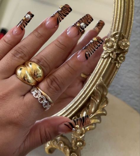 Cheetah And Tortoise Nails, Tiger French Tip Nails, Tiger French Nails, Tiger Print Nails, Modern French Manicure, Black French Tip Nail, Tiger Stripe Nails, Tiger Nail Art, Tiger Nails