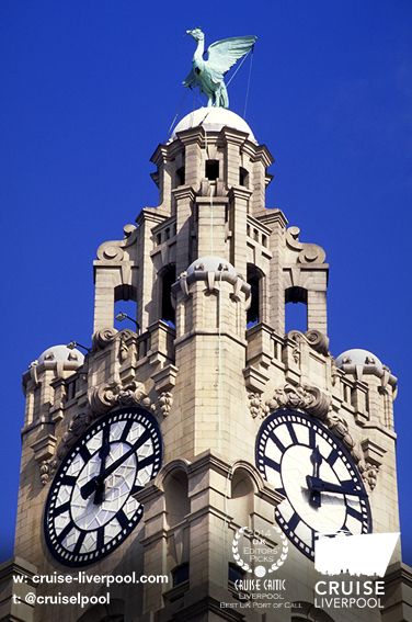 The Royal Liver Building is a Grade I listed building located in Liverpool, England. It is sited at the Pier Head and along with the neighbouring Cunard Building and Port of Liverpool Building is one of Liverpool's Three Graces, which line the city's waterfront. It is also part of Liverpool's UNESCO designated World Heritage Maritime Mercantile City. #cruiseliverpool Liver Building Liverpool, Cubist Architecture, Liverpool Life, Liver Building, Liverpool Town, Liverpool Docks, Liverpool One, Liverpool History, Cubist Art