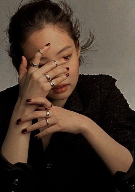 Creative Jewelry Photography, Jennie Edit, Jennie Icon, Hand Accessories, Nail Tattoo, Acrylic Nails Coffin Short, Dope Jewelry, Edit Icon, Jewelry Lookbook