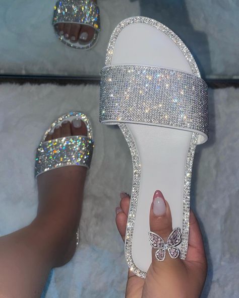 Cute Shoes Boots, Pretty Sandals, Cute Shoes Heels, Glamorous Hair, Fashion Slippers, Rhinestone Sandals, Shoe Inspo, Swag Shoes, Cute Sandals