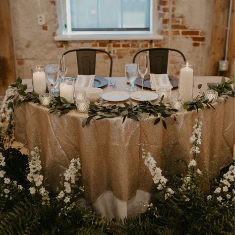 A sweetheart table is an alternative seating arrangement for your wedding, where instead of sitting at a top table with the traditional lineup, you sit at a table just the two of you. Essentially, it's a table reserved for the guests of honour, the sweethearts – in other words, you two!🥰🥰 . . 🗓️ - @soireeiowa 📷 - @wearethecreative 💐 - @esflorals . . #iowawedding #iowa #iowaphotographer #wedding #iowabride #iowaweddingphotographer #iowalife #midwestwedding #weddinginspo #engaged #bride #iowag... Italy Elopement, Alternative Seating, Circle Table, West Wedding, In Other Words, Top Table, Sweetheart Table, Planner Design, Seating Arrangements