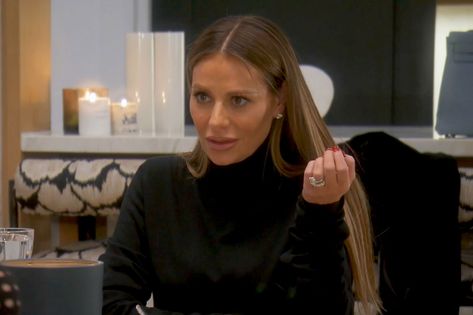 Dorit Kemsley Hair Brown, Dorit Hair, Dorit Kemsley Hair, Dorit Kemsley, Kyle Richards, Bravo Tv, Dark Blonde Hair, Losing Everything, Dark Blonde