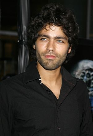 Adrian Grenier. I love me my latinos. Long Messy Hair, Adrian Grenier, Kobe Bryant Pictures, Dapper Dudes, Man Candy, Curly Hair Men, Interesting Faces, Most Beautiful Man, Good Looking Men