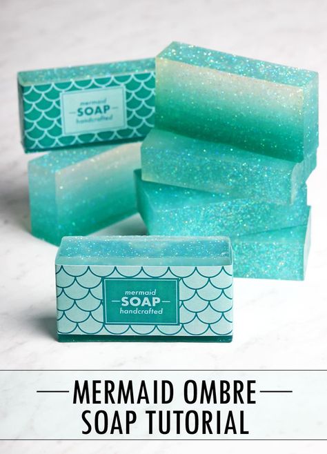 Mermaid Melt and Pour Soap Tutorial Mermaid Soap, Savon Diy, Săpunuri Handmade, Soap Tutorial, Soap Making Supplies, Homemade Soap Recipes, Homemade Bath Products, Soap Bars, Diy Body