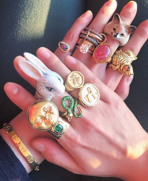 Weird Rings Aesthetic, Bohemian Style Outfits, Odd Jewelry, Quirky Ring, Piskel Art, Artsy Jewelry, Cottagecore Fashion, Dope Jewelry, Funky Jewelry