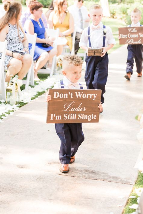 Funny Wedding Signs, Outdoor Wedding Inspiration, Wood Wedding Signs, Unique Wedding Ideas, Future Wedding Plans, Lodge Wedding, Cute Wedding Ideas, Wedding In The Woods, Wedding Humor