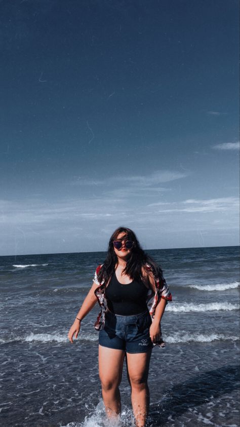 Everyday is sea day Chubby Girl Beach Outfit, Chubby Style, Ootd Poses, Ideas For Instagram, Chubby Fashion, Best Filters For Instagram, Ideas For Instagram Photos, Casual Chic Outfit, Gua Sha