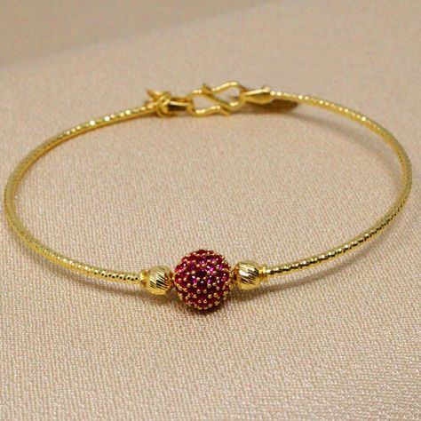 Rudraksha Bracelet Women Gold, Rudraksha Bracelet For Women, Simple Bangle Designs Gold, Bangel Design, Rudraksha Jewelry, Simple Gold Bangle, Pretty Gold Necklaces, Simple Jewellery Designs, Maharashtrian Jewellery