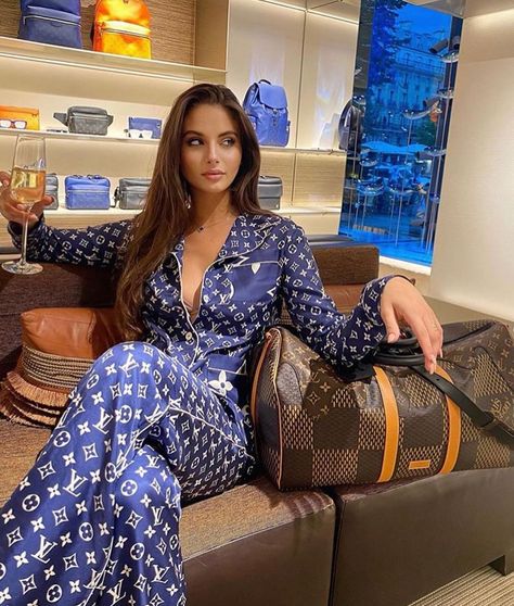 Louis Vuitton Fan Page on Instagram: “😍 @carina  #lv #louisvuitton” Louis Vuitton Pajamas, Designer Pajamas, Bag Closet, Fake Designer Bags, Best Designer Bags, Replica Designer Handbags, Designer Replica, Fashion Buyer, Dior Handbags