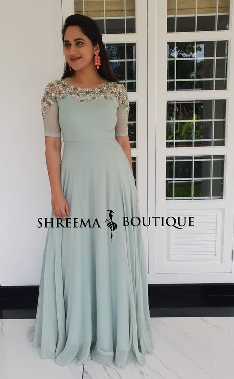 Indian Gown Design, Bridal Maid Dress, Gown Dress Party Wear, Wedding Dress Bustle, Long Gown Design, Simple Frocks, Anarkali Dress Pattern, Simple Gowns, Beautiful Casual Dresses