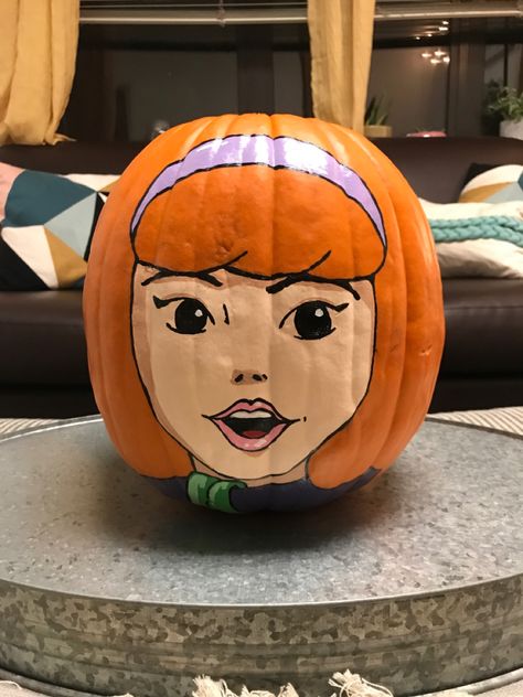 Halloween Painting On Pumpkin, Baddie Pumpkin Painting, Pumpkin Painting Ideas Scooby Doo, Pumpkin Painting Theme Ideas, Cartoon Painted Pumpkins, Matching Painted Pumpkins, Elvis Pumpkin Decorating, Princess Painted Pumpkins, Pumpkin Painting Ideas Stitch