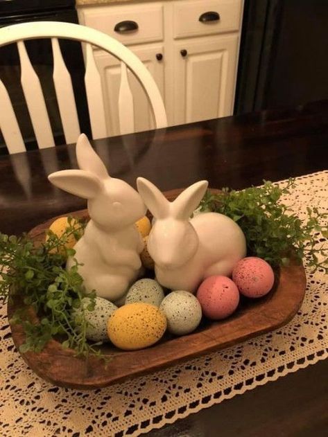 Spring Ideas Decoration Crafts, Easter Bunny Came To The House, Easter Egg Display, Easter Bathroom Decor Ideas, Easter Console Table Decor, Easter Decor Ideas For The Home, Easter Dough Bowl Centerpiece, Spring Tray Decor Ideas, Easter Dough Bowl Decor