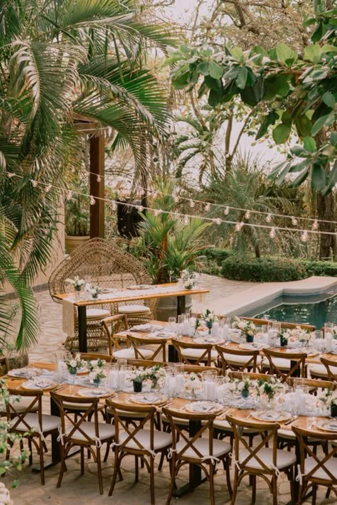 Weddings Costa Rica, Garden Destination Wedding, Minimal Beach Wedding Decor, Tropical Glam Wedding Table Settings, Costa Rica Weddings, Caribbean Wedding Venues, Tulum Wedding Ideas, Blue And Gold Beach Wedding, Tropical Wedding Dress