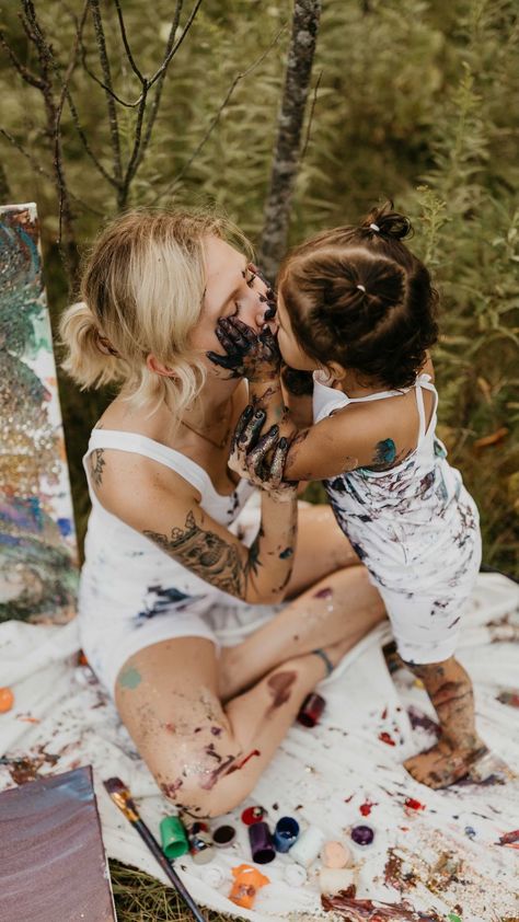 briannadutcherphotography on Instagram: A warm summer night painting in the backyard. Nothing beats momma & daughter date nights. 🤍 #mommadaughtertime #momblogger… Photoshoot Ideas Mommy And Daughter, Mommy And Me Photo Shoot Set Up, Mom And Kid Paint Photoshoot, Diy Mom And Daughter Photoshoot, Mommy And Me Photo Shoot Theme, Fun Mom And Daughter Photo Ideas, Fun Mommy And Me Photo Shoot, Creative Mommy And Me Photo Shoot, Mommy And Mini Photoshoot