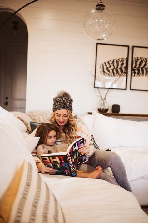 Ways To Decompress, Parenting Hacks Teenagers, Kids Bedtime Routine, Nighttime Routine, Parenting Done Right, Kids Bedtime, Family Reading, Kid Hacks, Four Kids