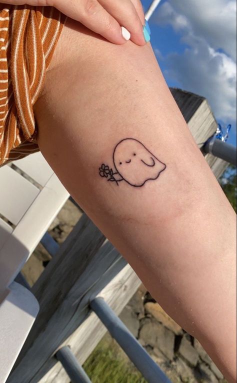 Filler Tattoo Ideas Gap Simple, Ghost Tattoos Cute, Two Ghosts Tattoo, Cute Ghost Tattoo Ideas, Small Quirky Tattoos, Little Ghost Tattoo, Small Ghost Tattoo, Matching Ghost Tattoos, Mini Ghost Tattoo