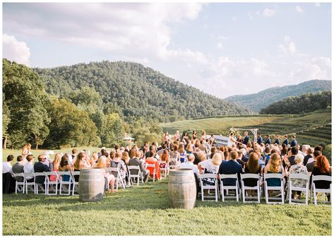 Early September Wedding, Virginia Vineyard Wedding, Romantic Vineyard Wedding, Vineyard Wedding Inspiration, Wedding Venues In Virginia, Summer Wedding Photos, Charlottesville Wedding, Outdoor Wedding Inspiration, Charlottesville Virginia