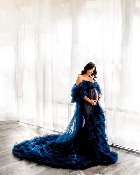 Gown Poses Photography, Gown Poses Photography Photo Ideas, Blue Maternity Dress Photo Shoot, Maternity Photography Dress Gowns, Maternity Dress Photo Shoot, Gown Poses, Gown Images, Maternity Photography Dress, Maternity Shoot Outfit