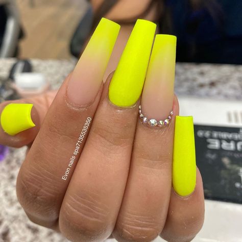 Neon Ombre Acrylic Nails, Nail Ideas Solid, Vacation Nails Coffin, Summer Nail Ideas, Plain Nails, Long Nail Designs, Ombre Acrylic Nails, Ombre Nail Designs, Long Acrylic Nails Coffin