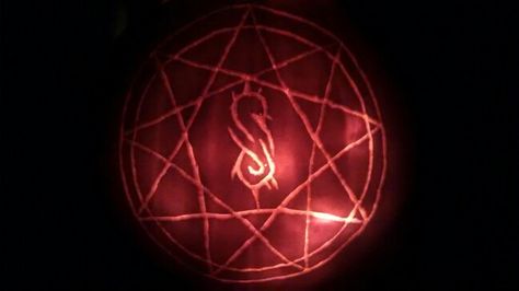 Slipknot pumpkin Slipknot Pumpkin Carving, Slipknot Pumpkin, Pumpkin Carving Designs, Weird Funny, Pumpkin Carving Ideas, Pumpkin Carvings, Pumpkin Ideas, Carving Ideas, Carving Designs