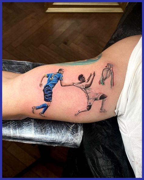 Laura Gomez, Football Tattoo, Neon Tattoo, Art Galleries Design, Gaming Tattoo, Tattoo Designs And Meanings, Up Tattoos, T Art, Fashion Quotes